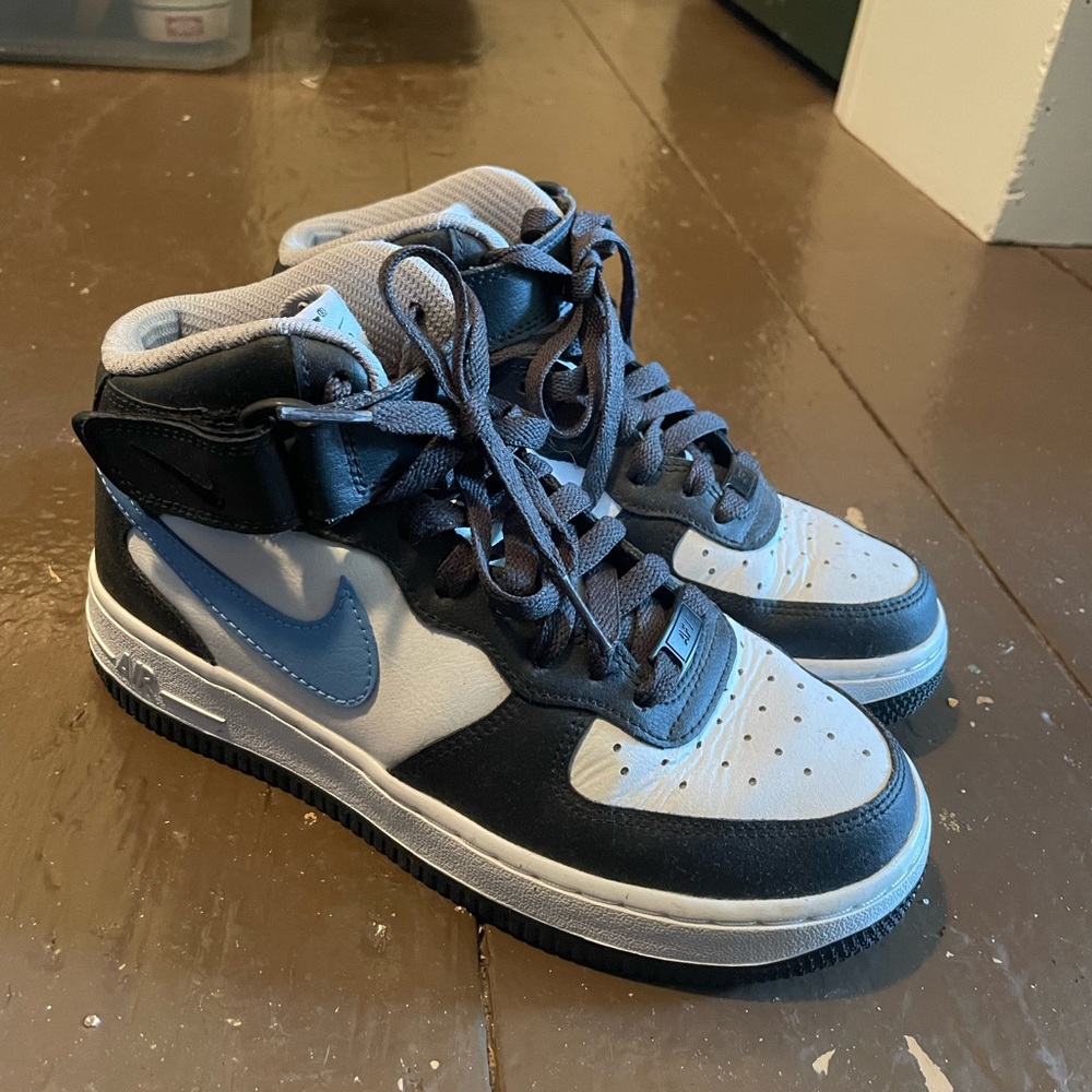 Nike air sneakers